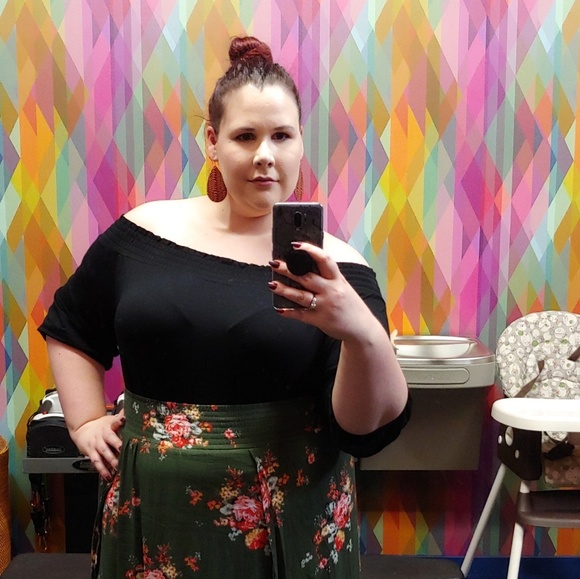 Meet your Posher, Badwitchofoz - Picture 2 of 2